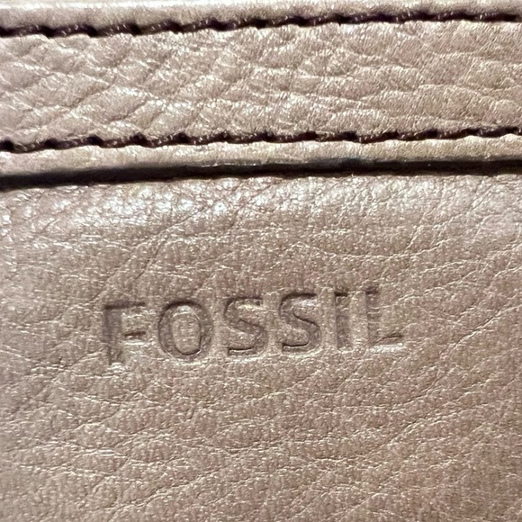 Fossil Patchwork Leather Multicolor Wristlet Wallet Key Per Soft - Picture 3 of 5